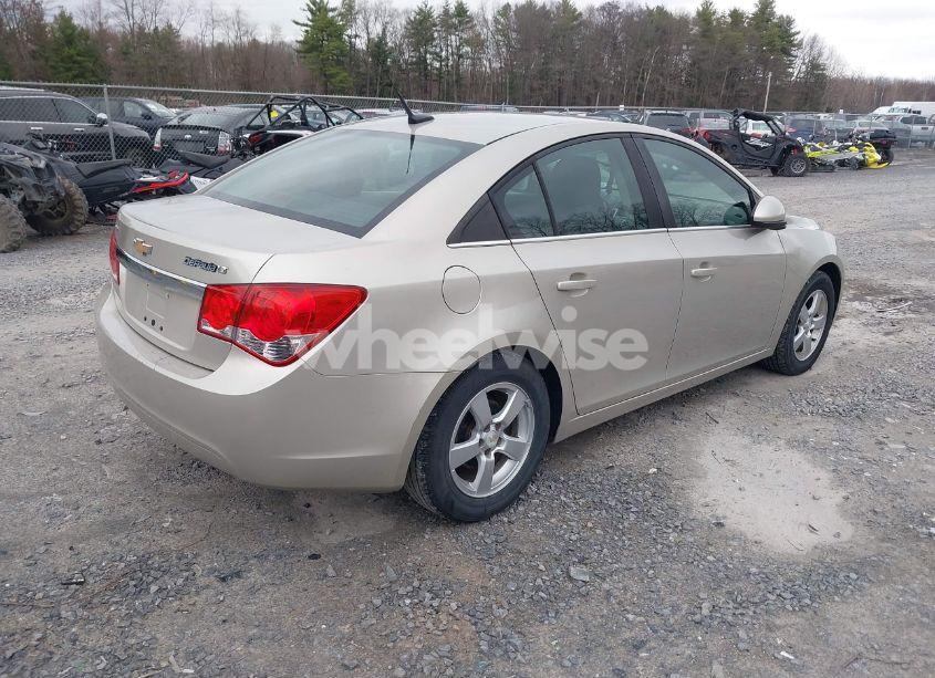 Photo 4 of 2014 Chevrolet Cruze 1LT AUTO (VIN 1G1PC5SB8E7442100)