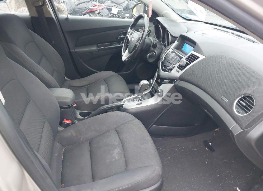 Photo 5 of 2014 Chevrolet Cruze 1LT AUTO (VIN 1G1PC5SB8E7442100)