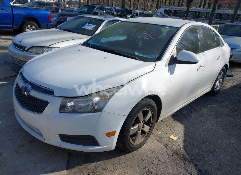 Photo 2 of 2014 Chevrolet Cruze 1LT AUTO (VIN 1G1PC5SB8E7457129)