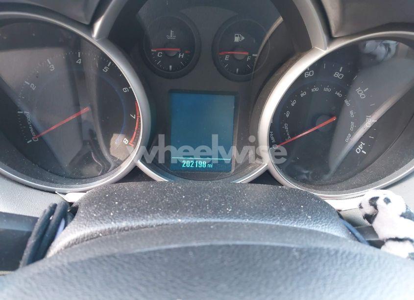 Photo 7 of 2014 Chevrolet Cruze 1LT AUTO (VIN 1G1PC5SB8E7457129)