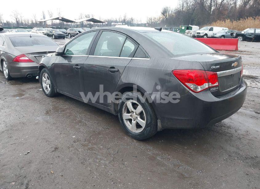 Photo 3 of 2014 Chevrolet Cruze 1LT AUTO (VIN 1G1PC5SB8E7466042)