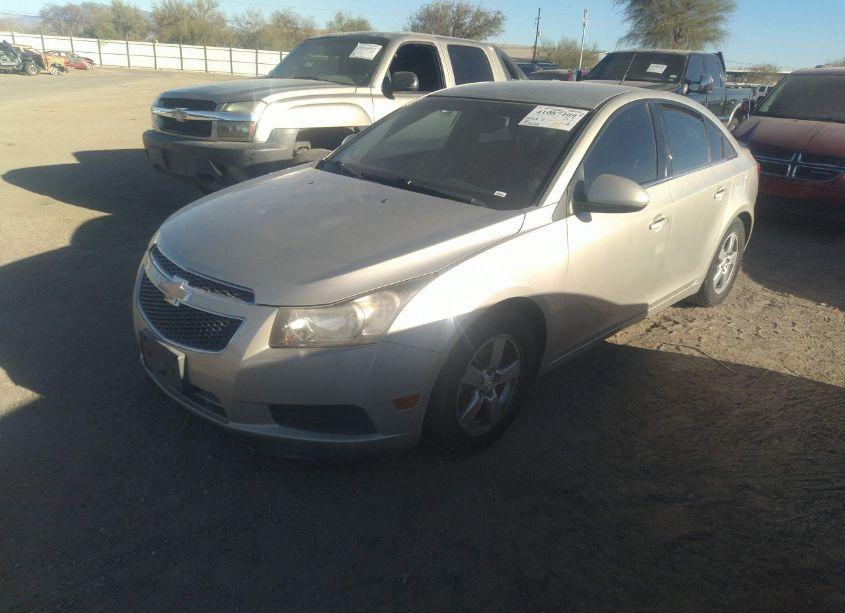Photo 2 of 2014 Chevrolet Cruze 1LT AUTO (VIN 1G1PC5SB8E7473900)