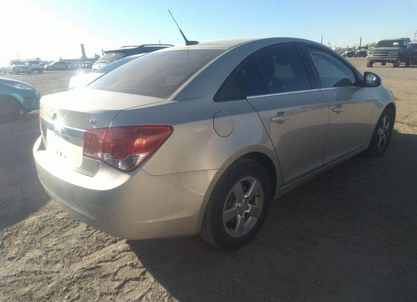 Photo 4 of 2014 Chevrolet Cruze 1LT AUTO (VIN 1G1PC5SB8E7473900)