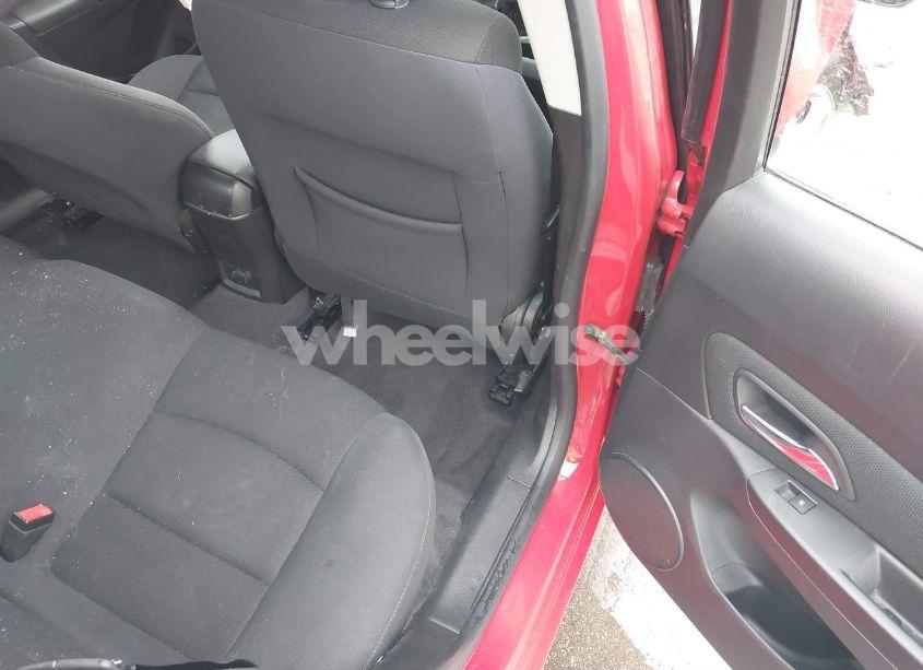 Photo 8 of 2014 Chevrolet Cruze 1LT AUTO (VIN 1G1PC5SB8E7475176)