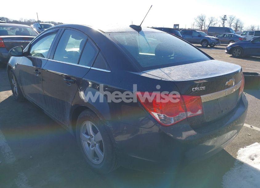 Photo 3 of 2015 Chevrolet Cruze 1LT AUTO (VIN 1G1PC5SB8F7103810)