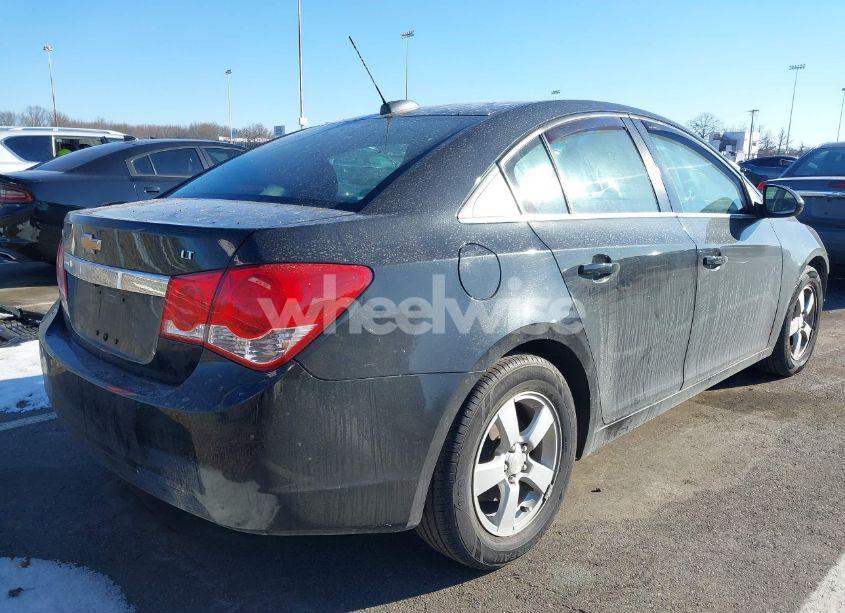 Photo 4 of 2015 Chevrolet Cruze 1LT AUTO (VIN 1G1PC5SB8F7103810)
