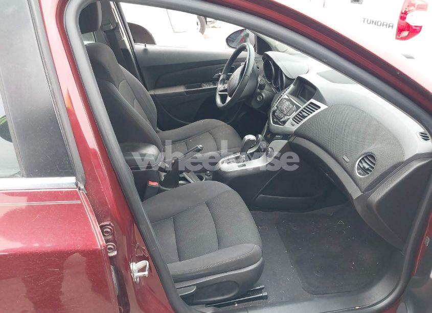 Photo 5 of 2015 Chevrolet Cruze 1LT AUTO (VIN 1G1PC5SB8F7139657)