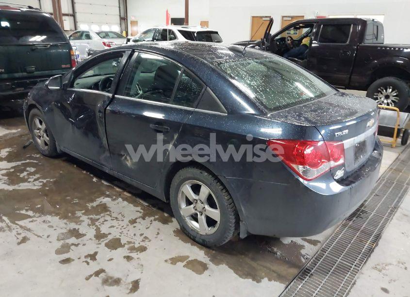 Photo 3 of 2015 Chevrolet Cruze 1LT AUTO (VIN 1G1PC5SB8F7141635)