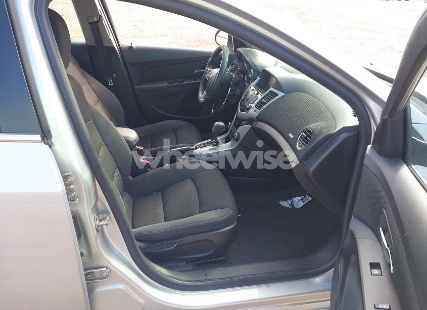 Photo 5 of 2015 Chevrolet Cruze 1LT AUTO (VIN 1G1PC5SB8F7156247)