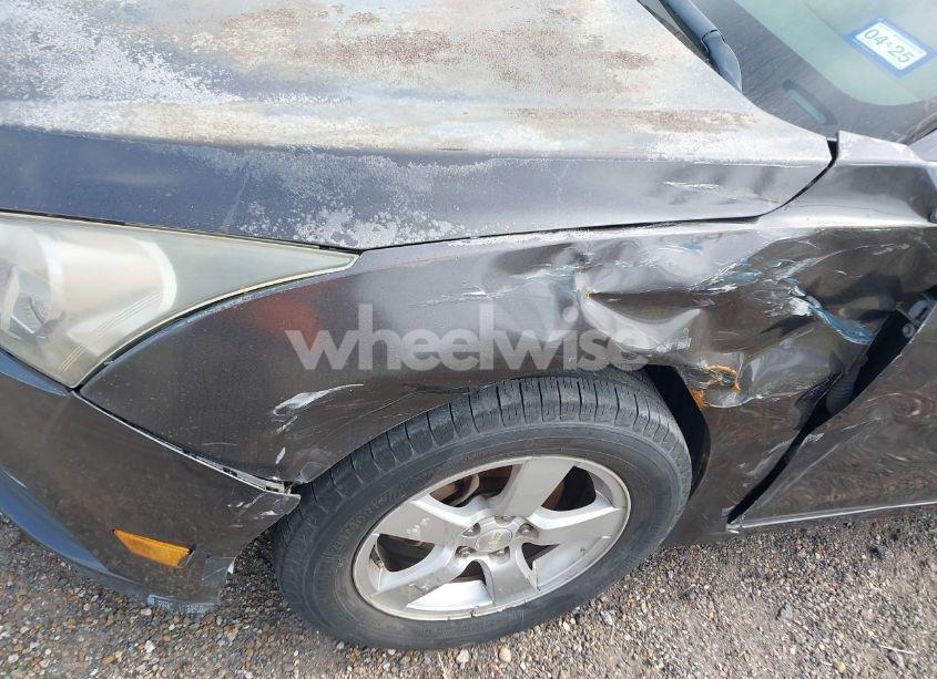 Photo 12 of 2015 Chevrolet Cruze 1LT AUTO (VIN 1G1PC5SB8F7206399)