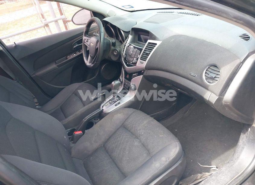 Photo 5 of 2015 Chevrolet Cruze 1LT AUTO (VIN 1G1PC5SB8F7206399)