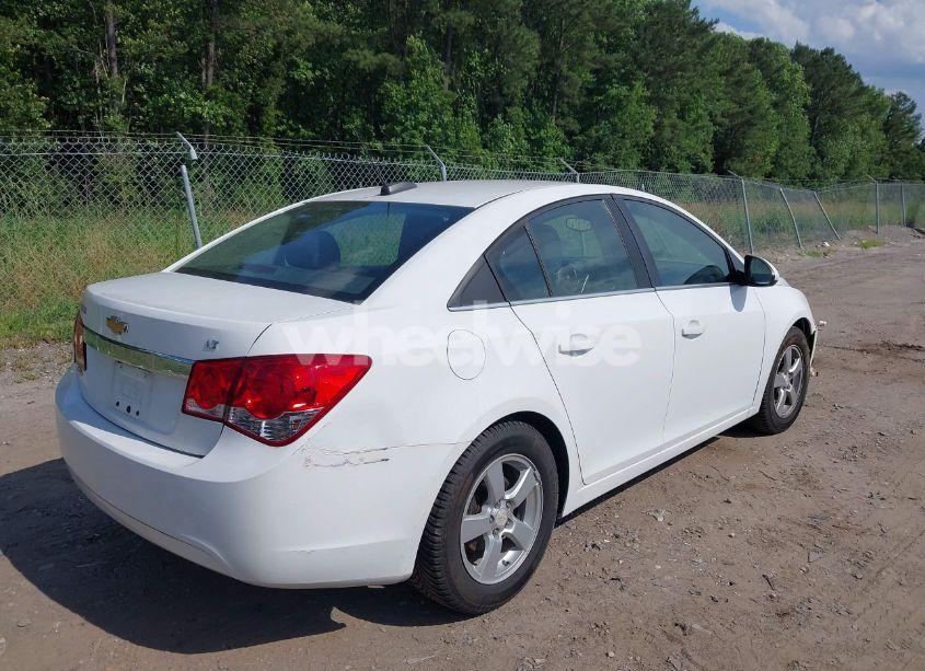 Photo 4 of 2015 Chevrolet Cruze 1LT AUTO (VIN 1G1PC5SB8F7223901)