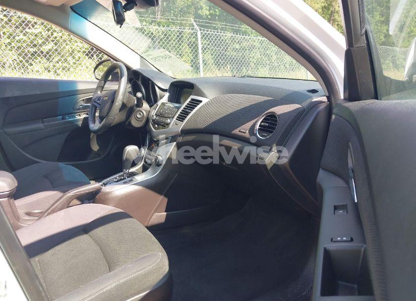 Photo 5 of 2015 Chevrolet Cruze 1LT AUTO (VIN 1G1PC5SB8F7223901)