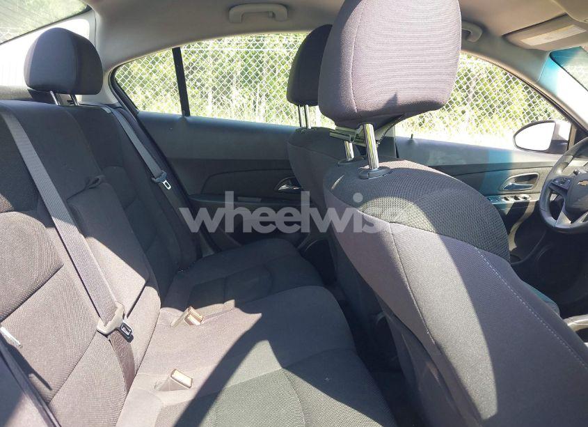 Photo 8 of 2015 Chevrolet Cruze 1LT AUTO (VIN 1G1PC5SB8F7223901)