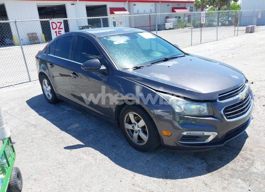 2015 Chevrolet Cruze 1LT AUTO (VIN 1G1PC5SB8F7236583) main photo