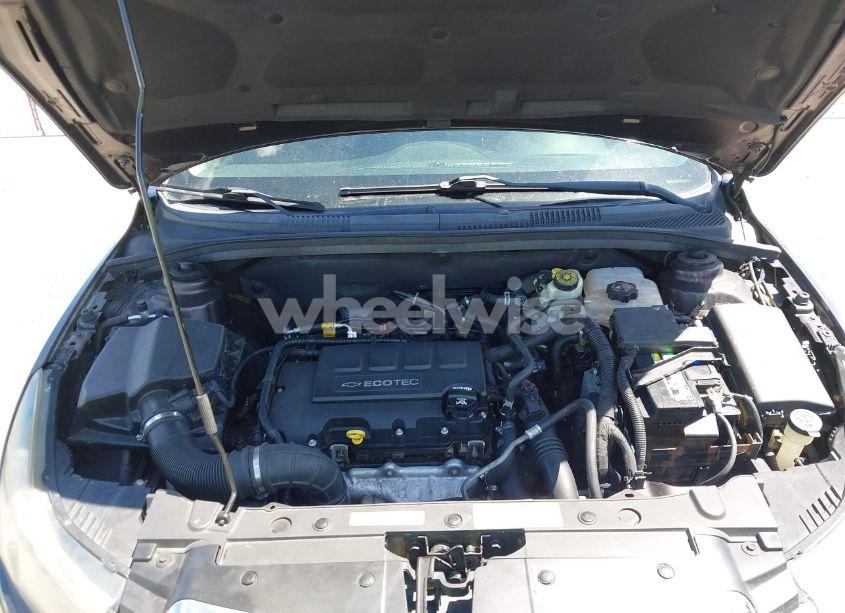 Photo 10 of 2015 Chevrolet Cruze 1LT AUTO (VIN 1G1PC5SB8F7236583)