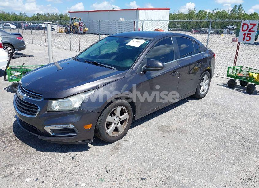 Photo 2 of 2015 Chevrolet Cruze 1LT AUTO (VIN 1G1PC5SB8F7236583)