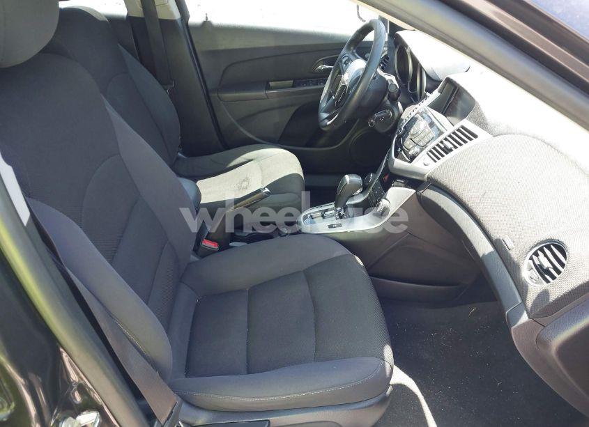 Photo 5 of 2015 Chevrolet Cruze 1LT AUTO (VIN 1G1PC5SB8F7236583)