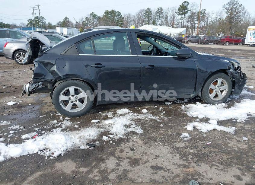 Photo 13 of 2015 Chevrolet Cruze 1LT AUTO (VIN 1G1PC5SB8F7244652)