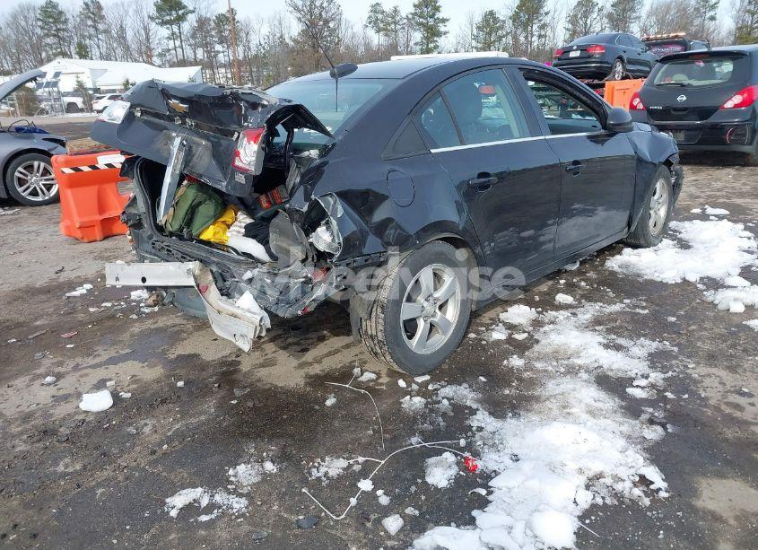 Photo 4 of 2015 Chevrolet Cruze 1LT AUTO (VIN 1G1PC5SB8F7244652)