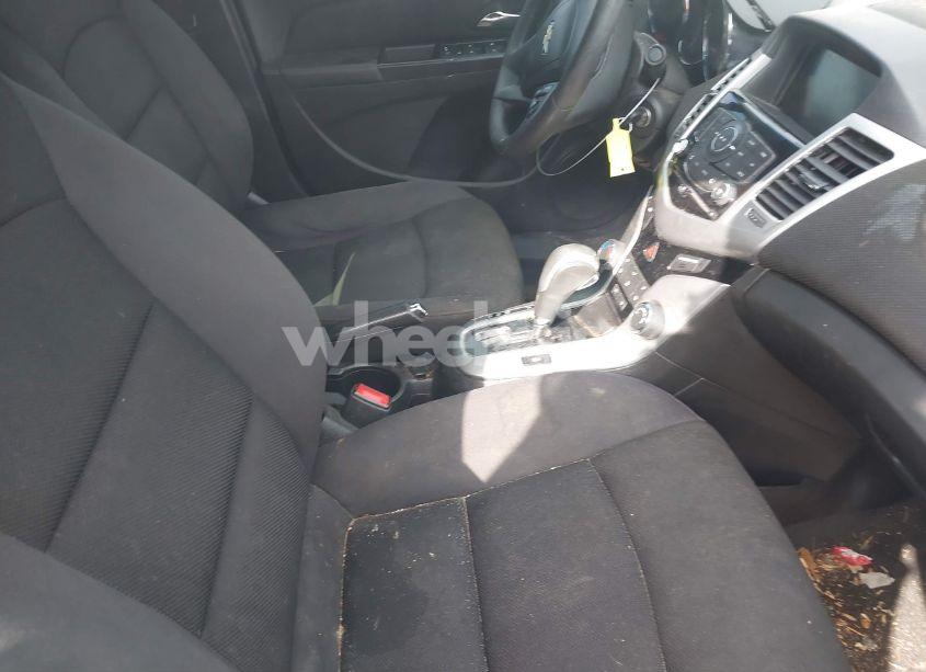 Photo 5 of 2015 Chevrolet Cruze 1LT AUTO (VIN 1G1PC5SB8F7249737)