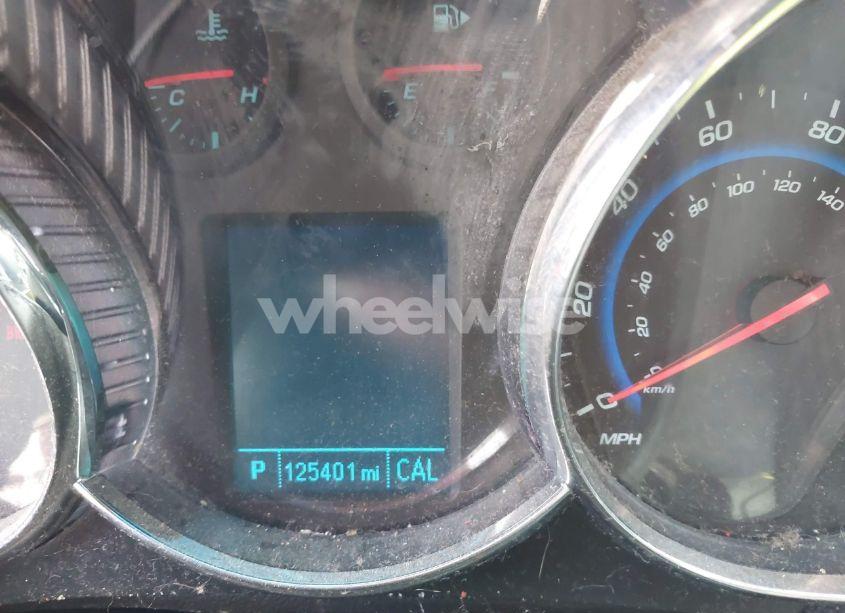 Photo 7 of 2015 Chevrolet Cruze 1LT AUTO (VIN 1G1PC5SB8F7249737)