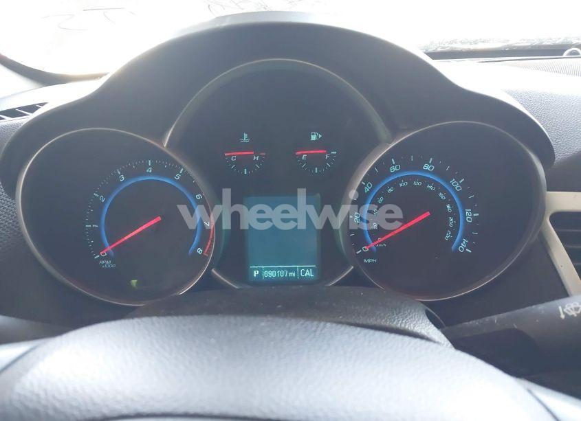 Photo 7 of 2015 Chevrolet Cruze 1LT AUTO (VIN 1G1PC5SB8F7271415)