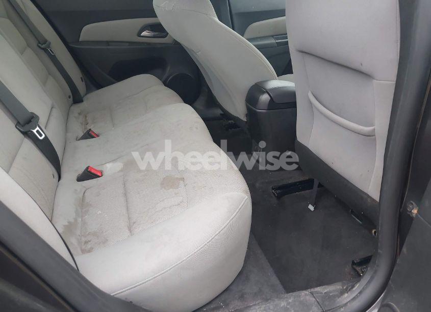 Photo 8 of 2015 Chevrolet Cruze 1LT AUTO (VIN 1G1PC5SB8F7282320)