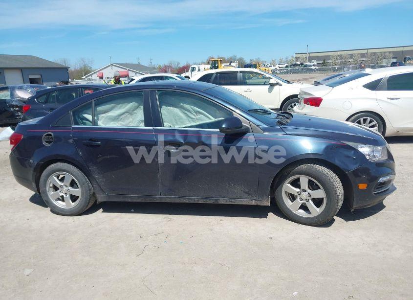 Photo 13 of 2015 Chevrolet Cruze 1LT AUTO (VIN 1G1PC5SB8F7293253)