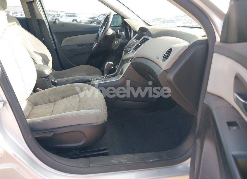 Photo 5 of 2013 Chevrolet Cruze 1LT AUTO (VIN 1G1PC5SB9D7113579)