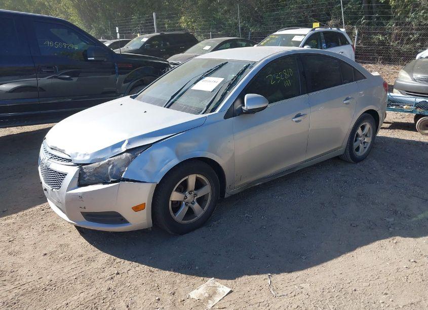 Photo 2 of 2013 Chevrolet Cruze 1LT AUTO (VIN 1G1PC5SB9D7138689)