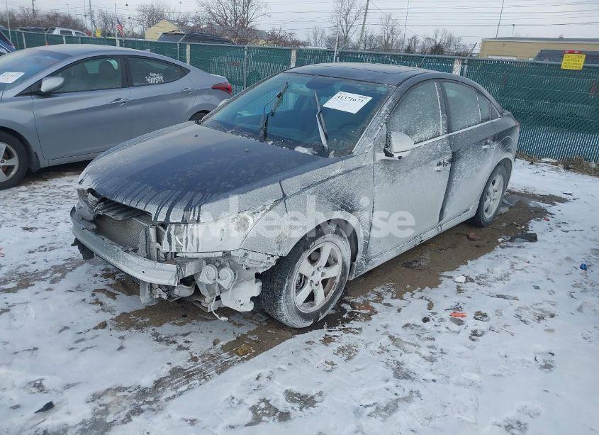 Photo 2 of 2013 Chevrolet Cruze 1LT AUTO (VIN 1G1PC5SB9D7220552)