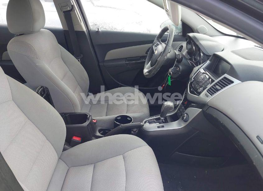 Photo 5 of 2013 Chevrolet Cruze 1LT AUTO (VIN 1G1PC5SB9D7220552)