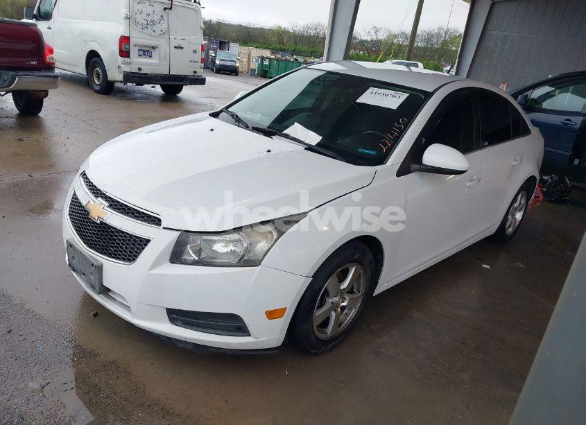 Photo 2 of 2013 Chevrolet Cruze 1LT AUTO (VIN 1G1PC5SB9D7224150)