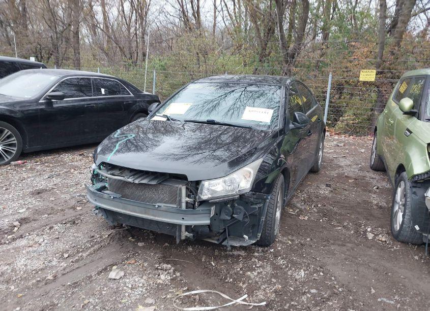 Photo 2 of 2013 Chevrolet Cruze 1LT AUTO (VIN 1G1PC5SB9D7225122)