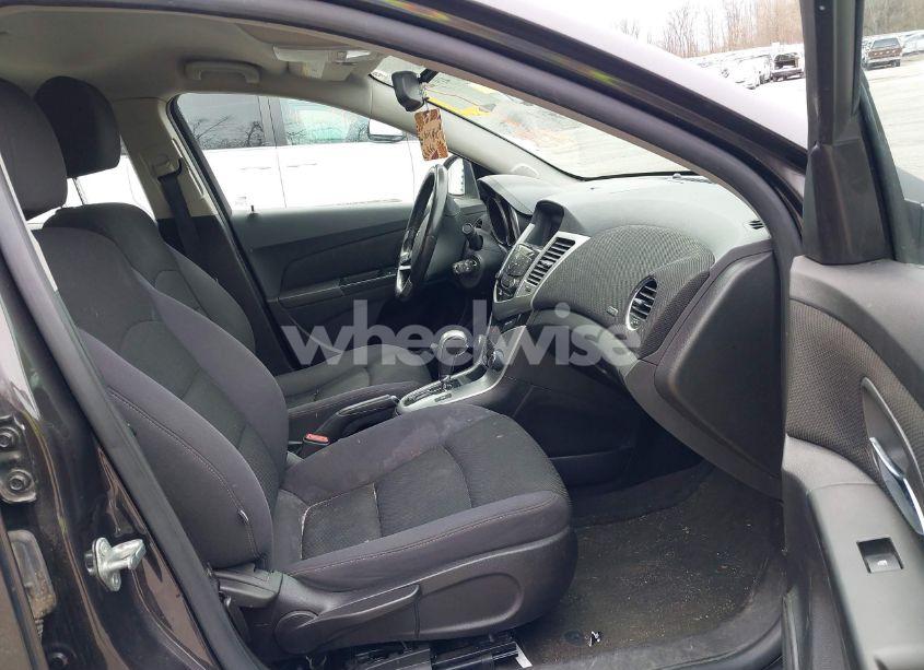 Photo 5 of 2014 Chevrolet Cruze 1LT AUTO (VIN 1G1PC5SB9E7109890)