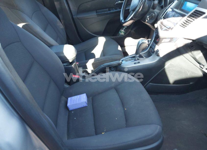 Photo 5 of 2014 Chevrolet Cruze 1LT AUTO (VIN 1G1PC5SB9E7120355)