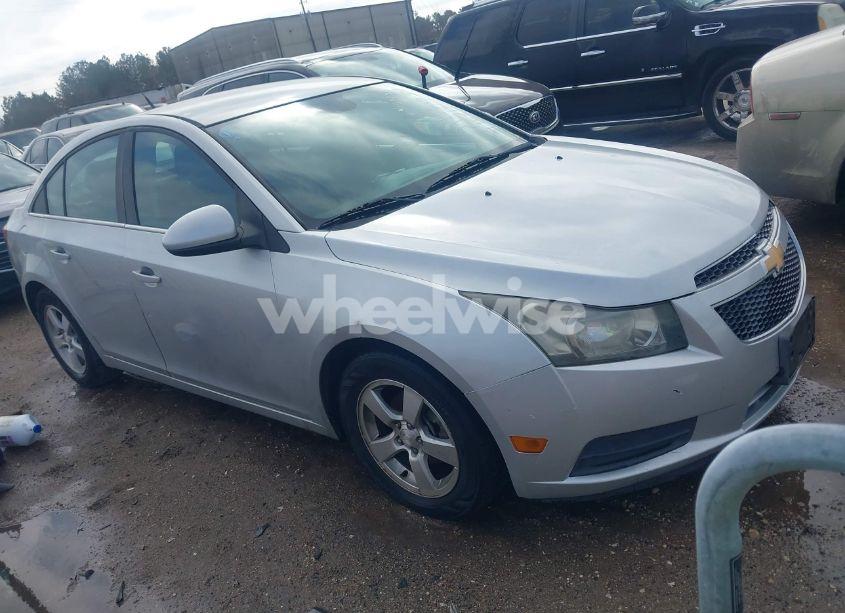 2014 Chevrolet Cruze 1LT AUTO (VIN 1G1PC5SB9E7130738) main photo