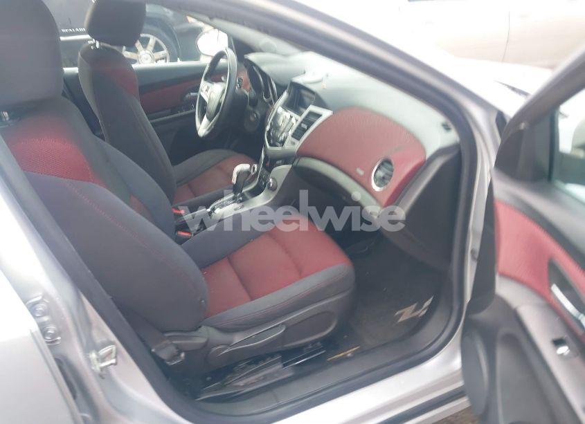 Photo 5 of 2014 Chevrolet Cruze 1LT AUTO (VIN 1G1PC5SB9E7130738)