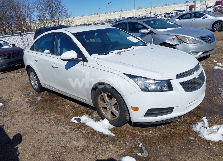 2014 Chevrolet Cruze 1LT AUTO (VIN 1G1PC5SB9E7154019) main photo
