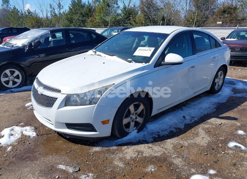 Photo 2 of 2014 Chevrolet Cruze 1LT AUTO (VIN 1G1PC5SB9E7154019)