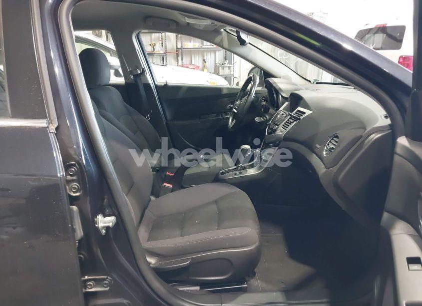 Photo 5 of 2014 Chevrolet Cruze 1LT AUTO (VIN 1G1PC5SB9E7154747)