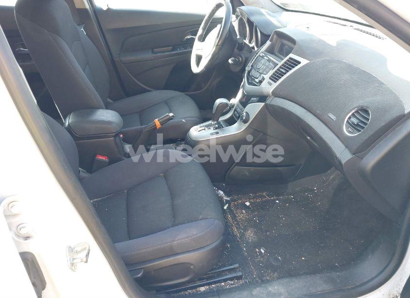 Photo 5 of 2014 Chevrolet Cruze 1LT AUTO (VIN 1G1PC5SB9E7160080)