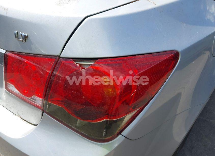 Photo 6 of 2014 Chevrolet Cruze 1LT AUTO (VIN 1G1PC5SB9E7160693)