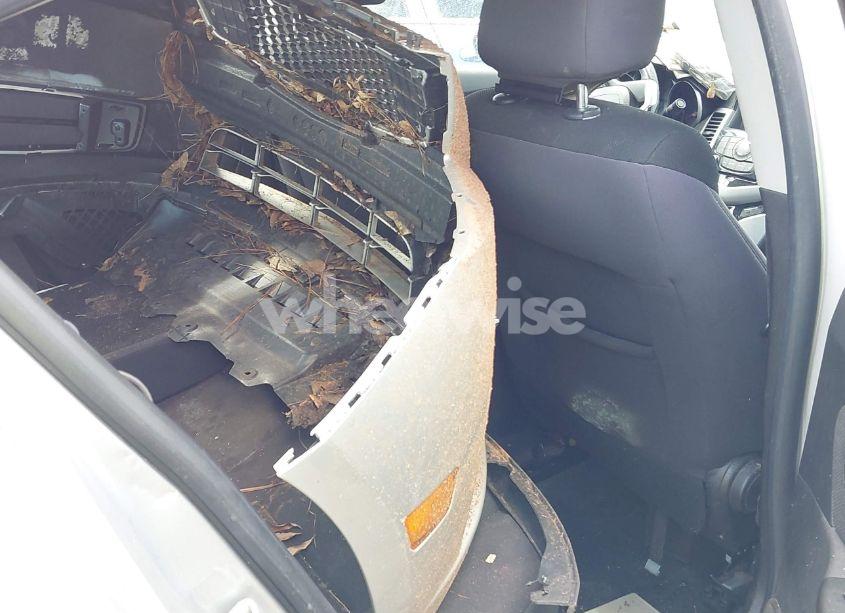 Photo 8 of 2014 Chevrolet Cruze 1LT AUTO (VIN 1G1PC5SB9E7160693)