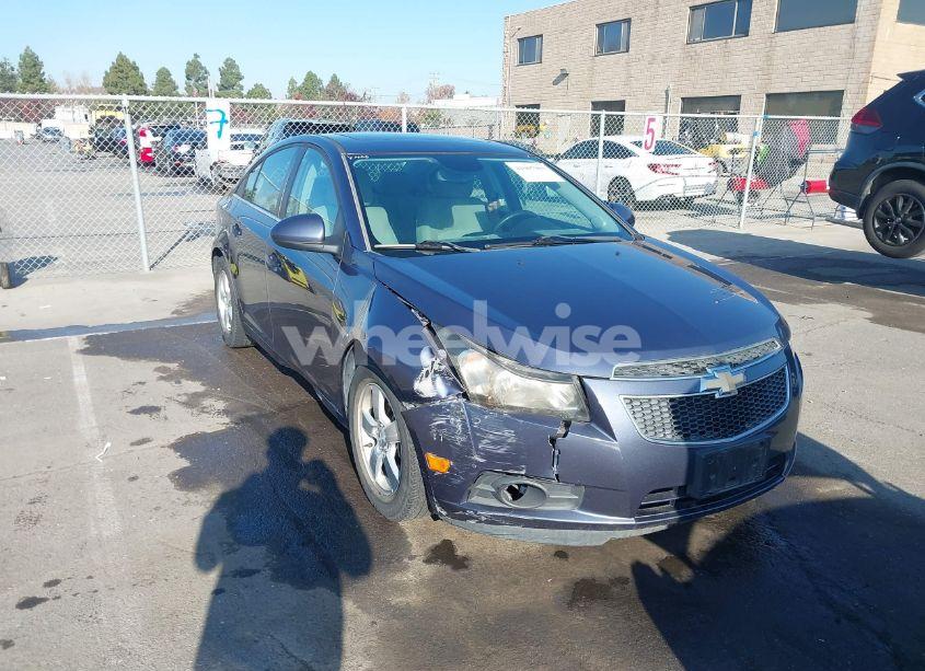 2014 Chevrolet Cruze 1LT AUTO (VIN 1G1PC5SB9E7165733) main photo