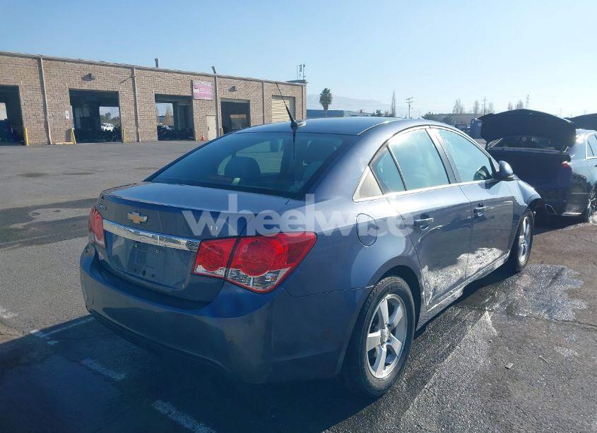 Photo 4 of 2014 Chevrolet Cruze 1LT AUTO (VIN 1G1PC5SB9E7165733)