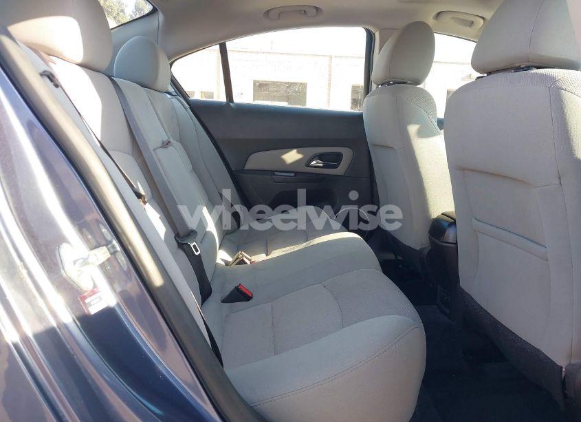 Photo 8 of 2014 Chevrolet Cruze 1LT AUTO (VIN 1G1PC5SB9E7165733)