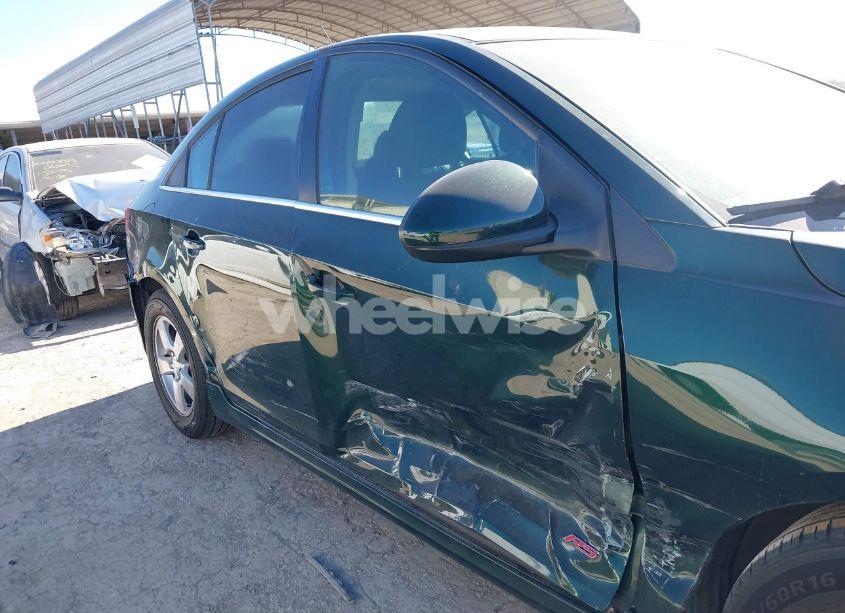 Photo 6 of 2014 Chevrolet Cruze 1LT AUTO (VIN 1G1PC5SB9E7179535)