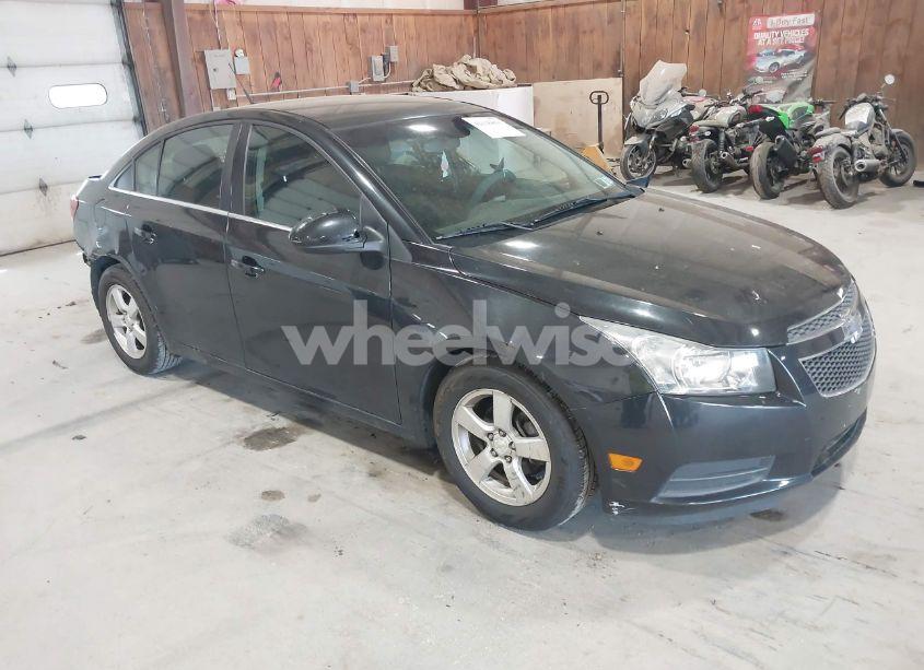 2014 Chevrolet Cruze 1LT AUTO (VIN 1G1PC5SB9E7190700) main photo
